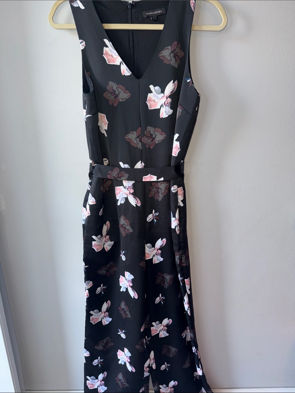 Banana Republic Jumpsuit with Floral Print and belt